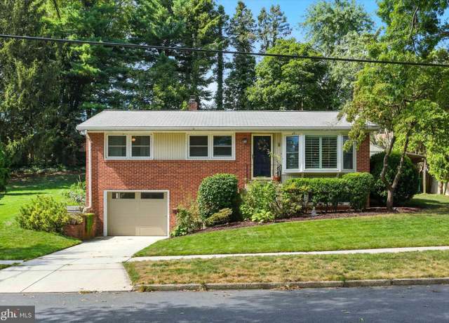 Property at 13 Brier Rd, Camp Hill, PA 17011, 3 beds, 2 baths