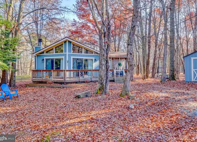 Property at 223 Towamensing Trl, Albrightsville, PA 18210, 3 beds, 1 bath
