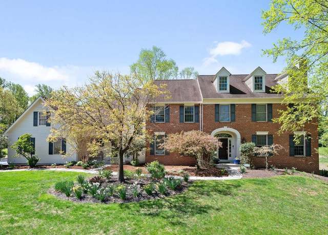 Property at 2 Saw Grass Ln, Malvern, PA 19355, 4 beds, 3.5 baths