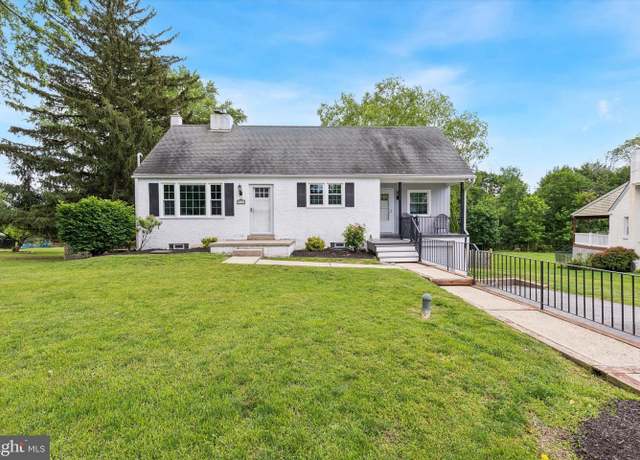 Property at 43 Circle Dr, Norristown, PA 19403, 4 beds, 2 baths