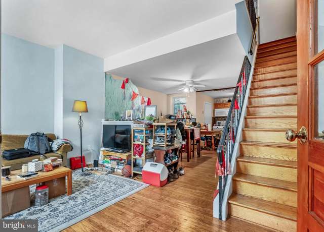 Property at 915 N 6th St, Philadelphia, PA 19123, 6 beds, 2 baths