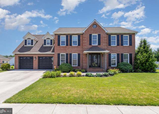 Property at 421 Dart Dr, Hanover, PA 17331, 4 beds, 2.5 baths