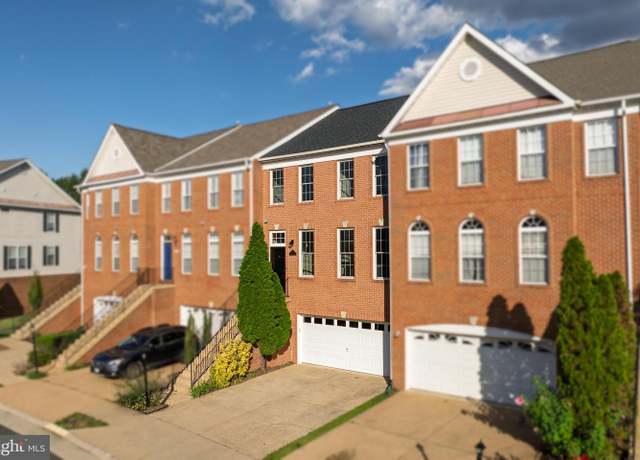 Property at 43877 Sandburg Sq, Ashburn, VA 20147, 3 beds, 2.5 baths