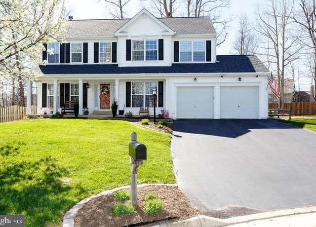 Property at 8408 Lippizan Pl, Gainesville, VA 20155, 5 beds, 3.5 baths