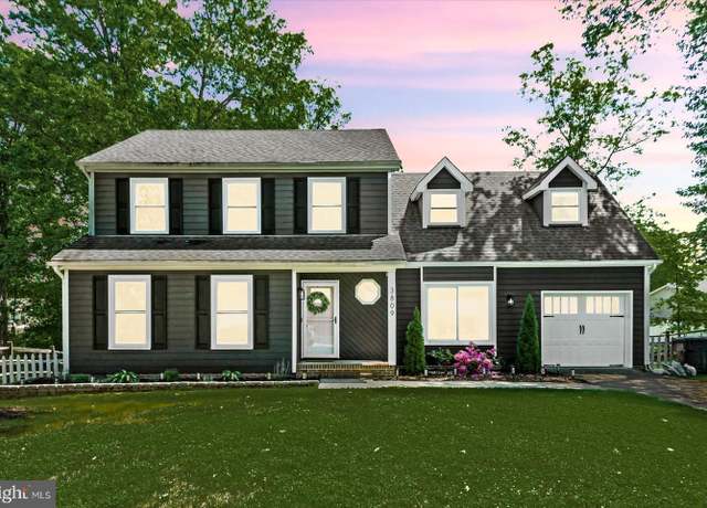Property at 3809 Raynold Ct, Fredericksburg, VA 22407, 4 beds, 2.5 baths