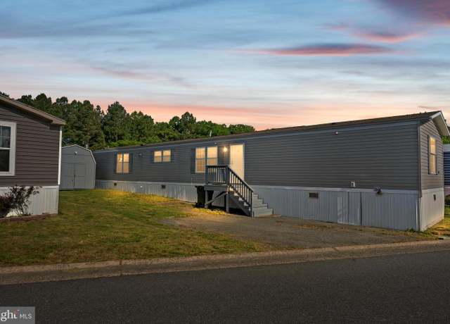 Property at 112 Cliff Cir, Stafford, VA 22556, 3 beds, 2 baths