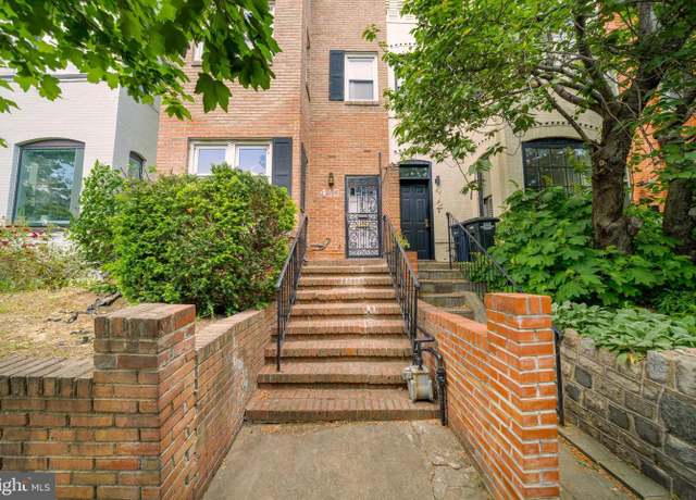 Property at 410 G St NE, Washington, DC 20002, 3 beds, 3 baths
