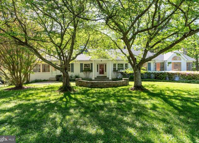 Property at 13200 Foxden Dr, Rockville, MD 20850, 6 beds, 3.5 baths