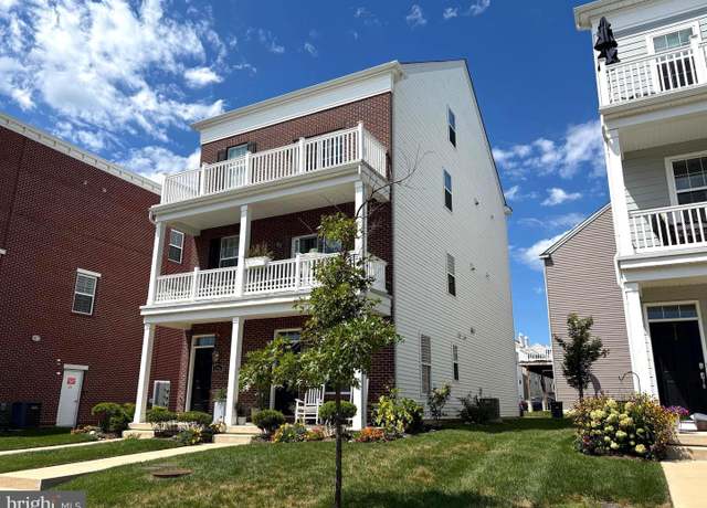 Property at 120-B Dock St, Bensalem, PA 19020, 2 beds, 2.5 baths