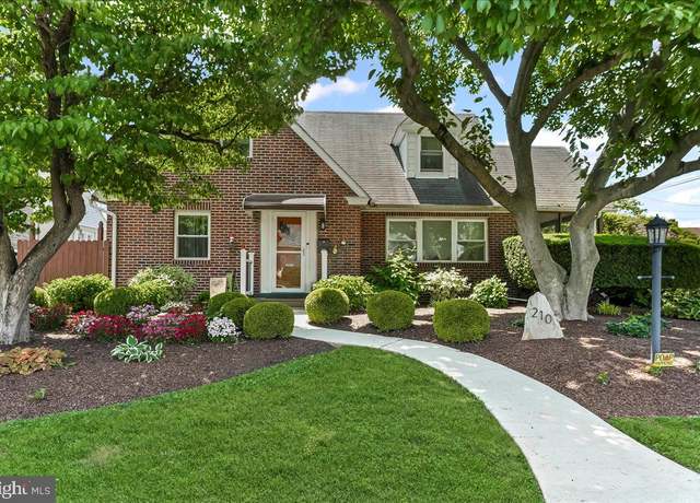 Property at 210 Hinkson Blvd, Ridley Park, PA 19078, 4 beds, 2 baths