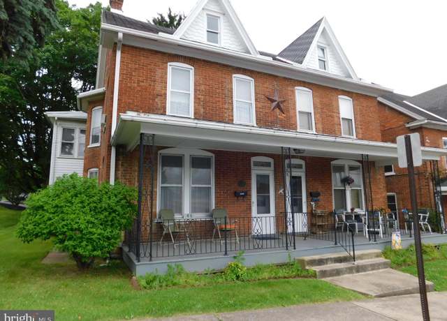 Property at 46-48 W Third St, Waynesboro, PA 17268, 6 beds