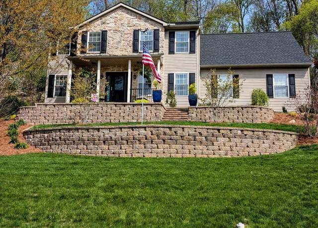 Property at 5495 Deer Path Ln, Gap, PA 17527, 4 beds, 4.5 baths