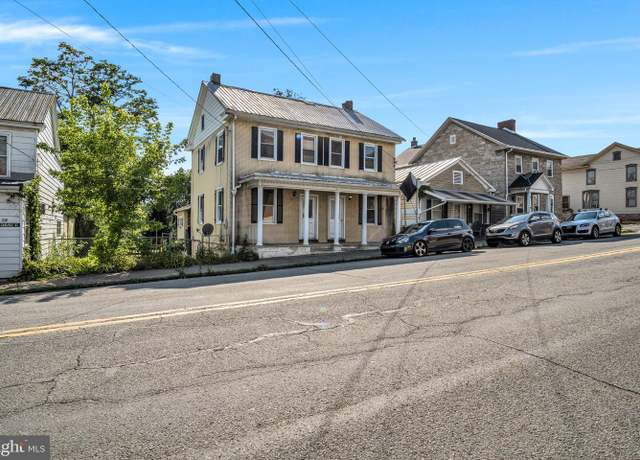 Property at 106 S Carlisle St, New Bloomfield, PA 17068, 6 beds