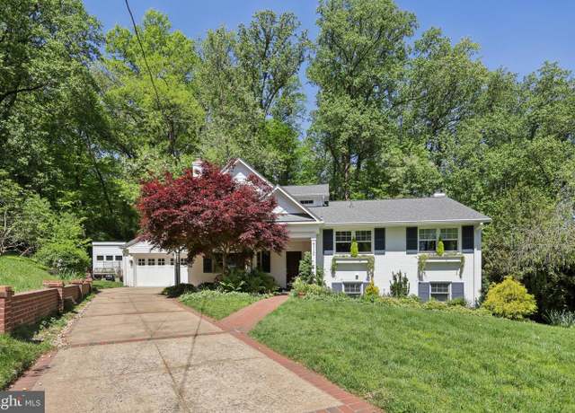 Property at 4113 27th Rd N, Arlington, VA 22207, 6 beds, 4 baths