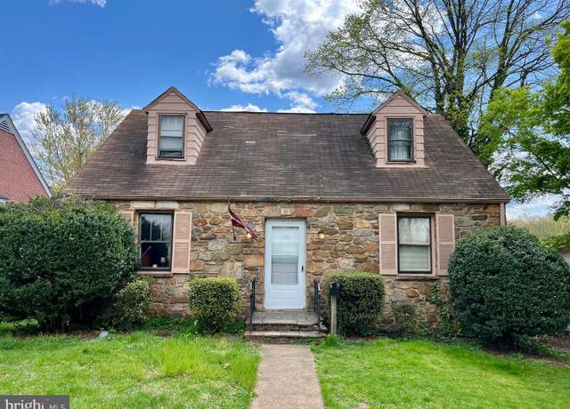 Property at 39 S Chestnut St, Warrenton, VA 20186, 4 beds, 1 bath