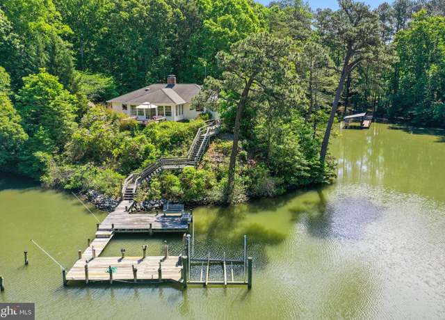 Property at 189 Vale Ln, Lancaster, VA 22503, 3 beds, 3 baths