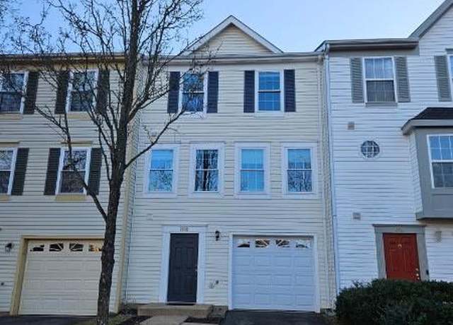 Property at 7003 Village Stream Pl, Gainesville, VA 20155, 4 beds, 3 baths