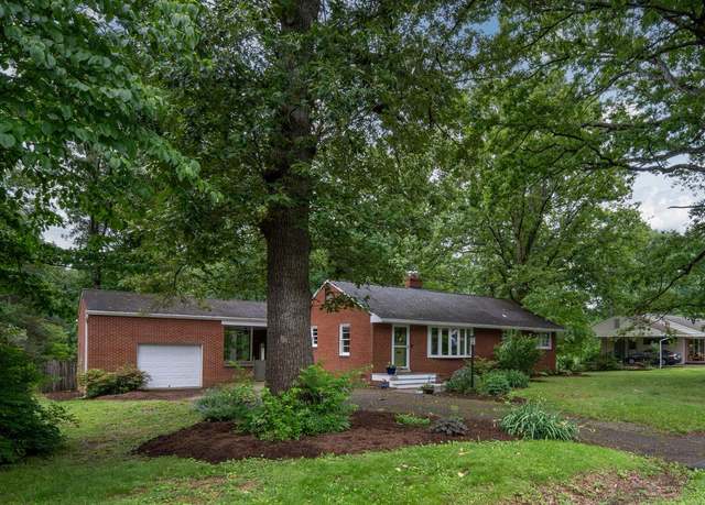 Property at 3 Westwood Dr, Fredericksburg, VA 22405, 2 beds, 1 bath