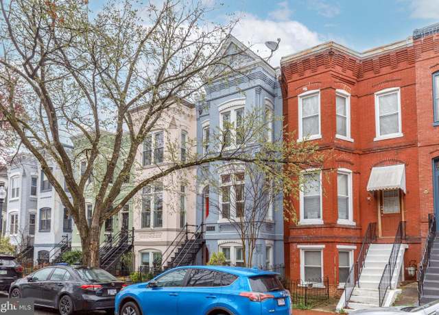 Property at 241 10th St NE, Washington, DC 20002, 3 beds, 3 baths