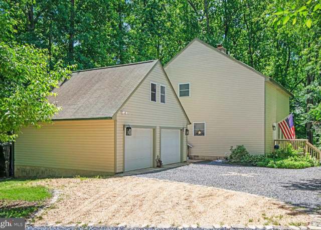 Property at 5290 Hickory Creek Pl, Indian Head, MD 20640, 3 beds, 2.5 baths
