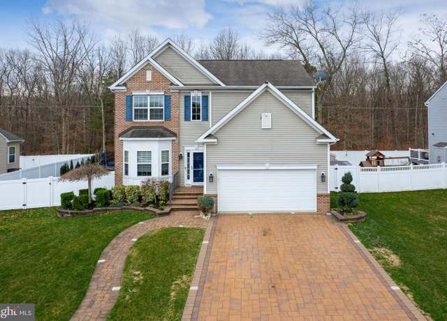Property at 808 Kristin Ln, Williamstown, NJ 08094, 5 beds, 3.5 baths