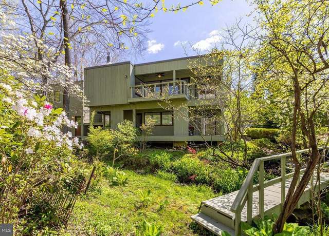 Property at 140 Laurel Rd, Princeton, NJ 08540, 5 beds, 3.5 baths
