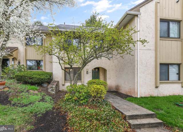 Property at 15 Muirfield Dr, Reading, PA 19607, 2 beds, 1.5 baths