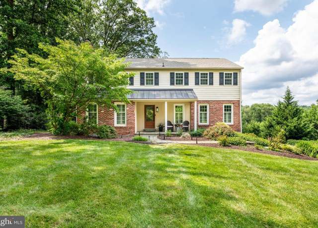 Property at 210 Fawnhill Rd, Broomall, PA 19008, 4 beds, 2.5 baths