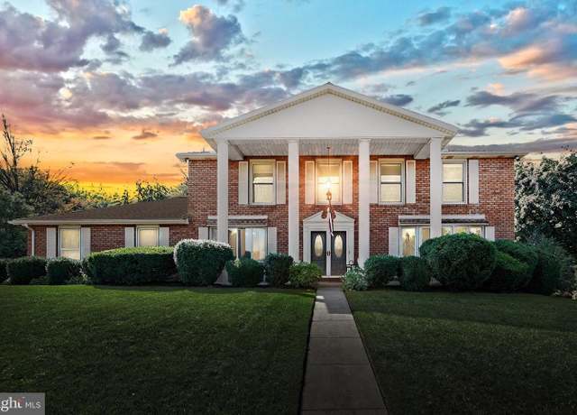 Property at 3410 Blackfriar Ln, York, PA 17402, 4 beds, 3 baths