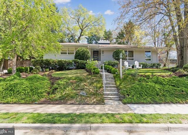 Property at 4416 41st St N, Arlington, VA 22207, 4 beds, 3 baths