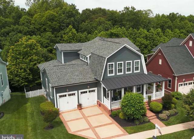 Property at 17232 Miss Packard Ct, Dumfries, VA 22026, 6 beds, 5.5 baths