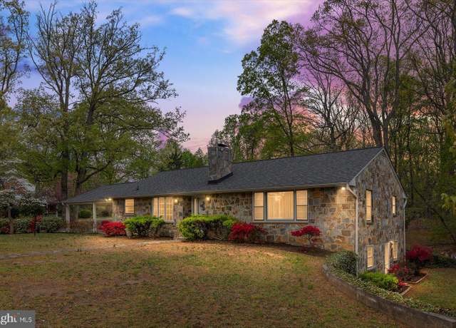Property at 4125 Woodside Dr, Fredericksburg, VA 22407, 4 beds, 2 baths
