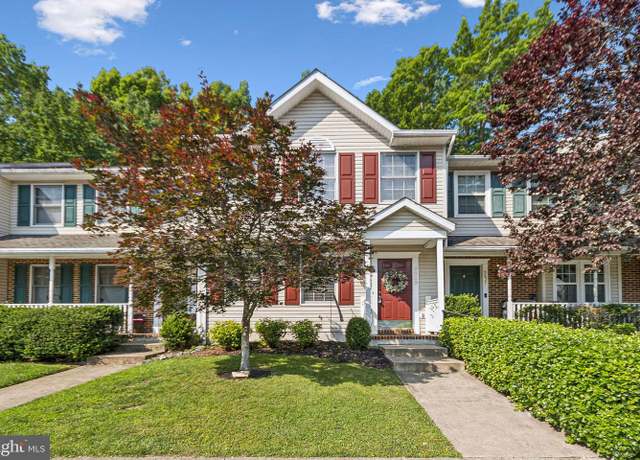 Property at 9839 Dominion Forest Cir, Fredericksburg, VA 22408, 2 beds, 2.5 baths