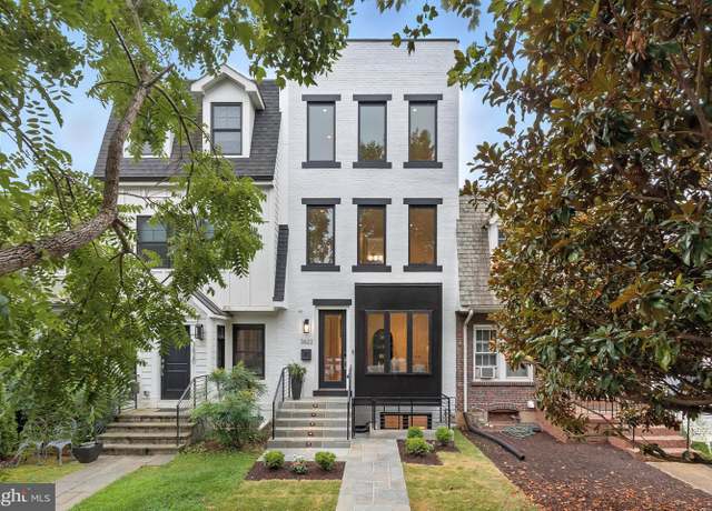 Property at 3622 S St NW, Washington, DC 20007, 5 beds, 5.5 baths