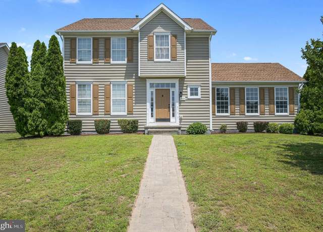 Property at 209 Rockwood Blvd, Felton, DE 19943, 4 beds, 3.5 baths