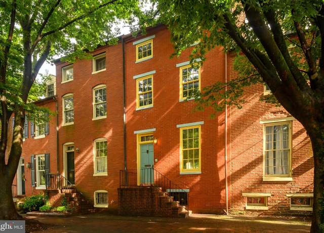 Property at 135 W Hill St, Baltimore, MD 21230, 3 beds, 2.5 baths