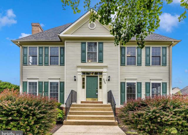 Property at 2209 Garden Ln, Frederick, MD 21701, 3 beds, 3.5 baths