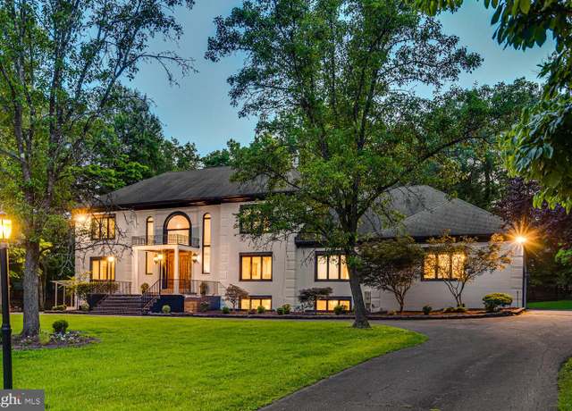 Property at 9118 Bells Mill Rd, Potomac, MD 20854, 8 beds, 7.5 baths