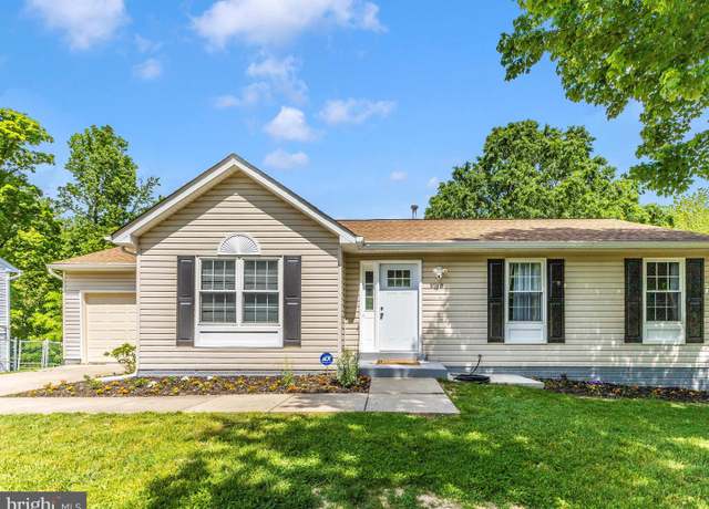 Property at 1710 Dennis Ct, District Heights, MD 20747, 3 beds, 2 baths