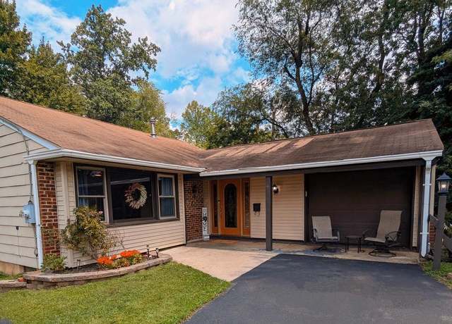Property at 150 Whitman Dr, Turnersville, NJ 08012, 4 beds, 2.5 baths