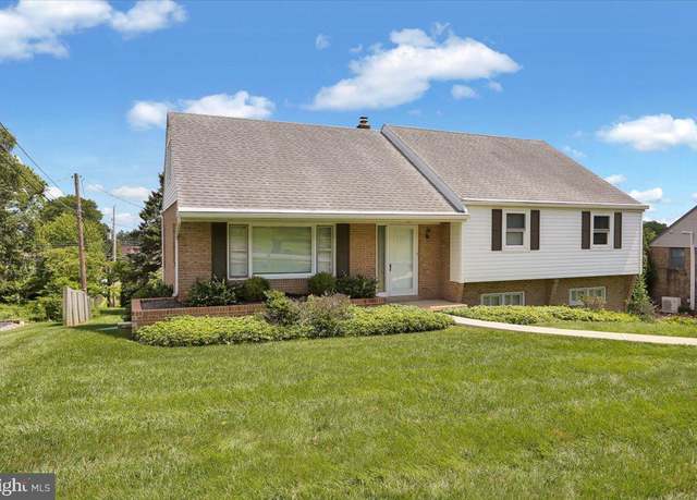 Property at 203 W 38th St, Reading, PA 19606, 3 beds, 1.5 baths