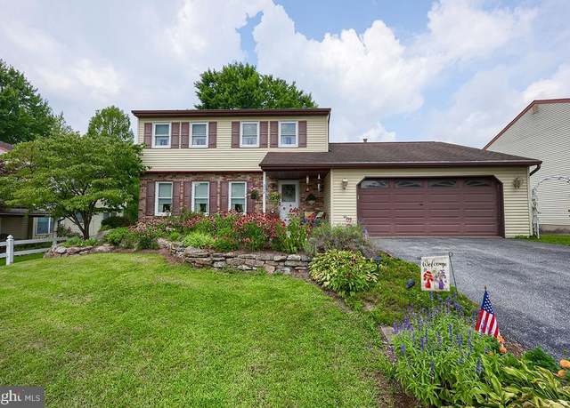 Property at 208 Rose Ln, Reading, PA 19606, 3 beds, 0.5 baths