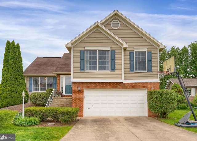 Property at 1751 Manor Ct, State College, PA 16801, 3 beds, 2.5 baths