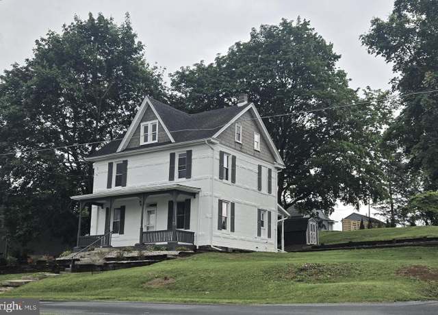 Property at 33 Geiser Ave, Waynesboro, PA 17268, 4 beds, 2 baths