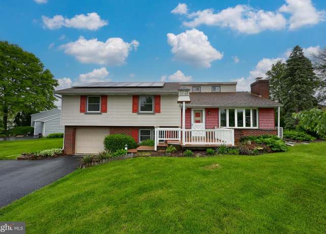 Property at 2320 New St, East Petersburg, PA 17520, 4 beds, 1.5 baths