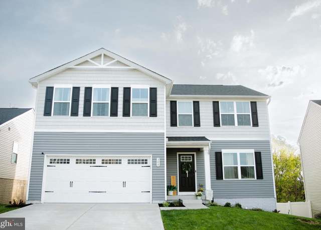Property at 300 Coville St, Middletown, VA 22645, 5 beds, 2.5 baths