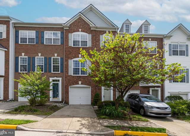 Property at 13937 Gothic Dr, Centreville, VA 20121, 3 beds, 3.5 baths