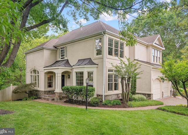 Property at 2905 Darnley Pl, Vienna, VA 22181, 5 beds, 4.5 baths