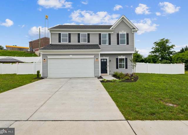 Property at 22 Signal Knob Cottage Dr, Strasburg, VA 22657, 4 beds, 2.5 baths
