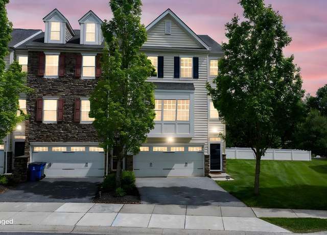 Property at 309 Latrobe Dr, Newark, DE 19702, 3 beds, 2.5 baths